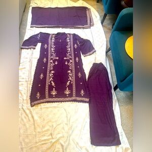 Designer Aagha Noor Purple Embroidered Three-Piece lawn suit
